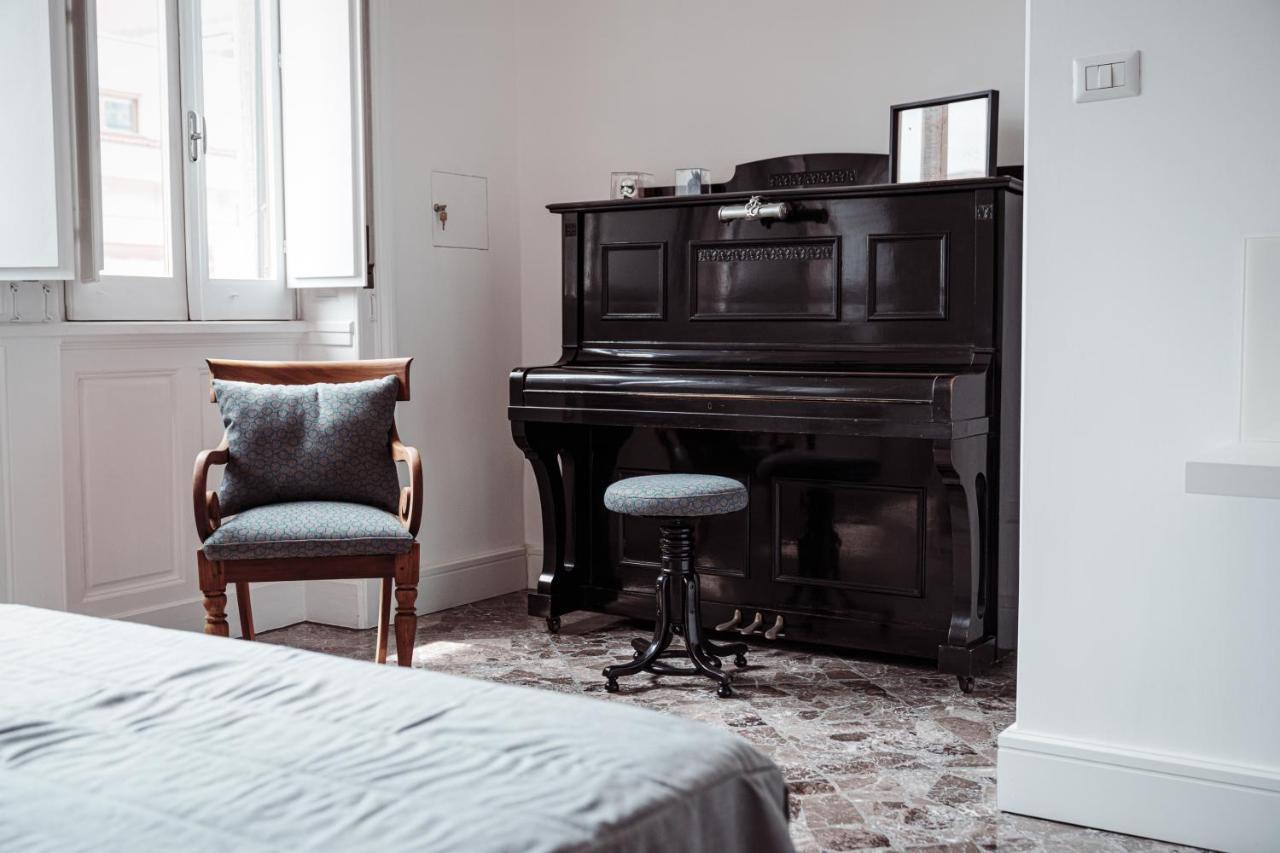 Art View Luxury Apartment Μπάρι Εξωτερικό φωτογραφία